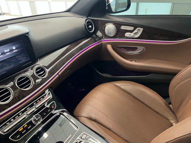Used 2017 Mercedes-Benz E 300 4MATIC image 20