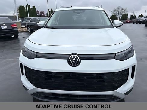 New 2026 Volkswagen Tiguan SE AWD/4WD image 8