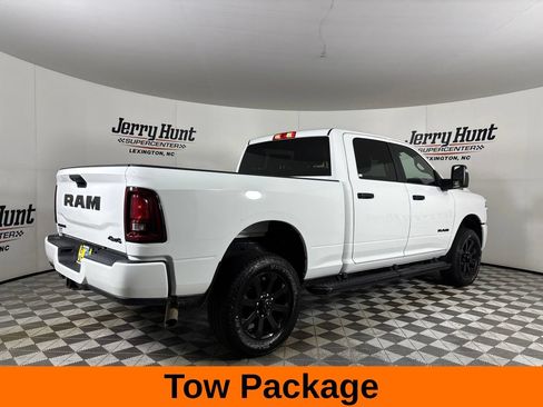 Used 2025 RAM 2500 Big Horn AWD/4WD image 5