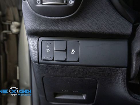 Used 2018 Kia Soul FWD image 13