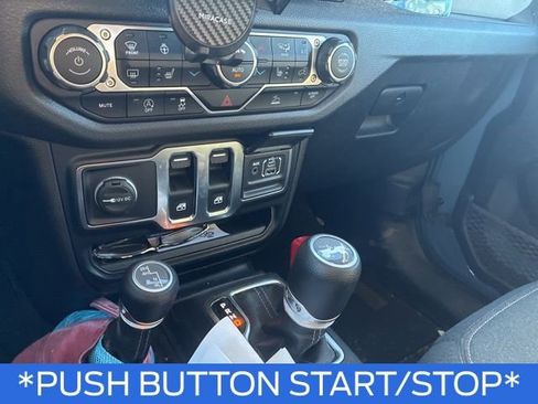 Used 2024 Jeep Wrangler Sport S image 14