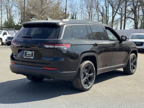 New 2026 Jeep Grand Cherokee L Limited w/ Limited Altitude Package image 12