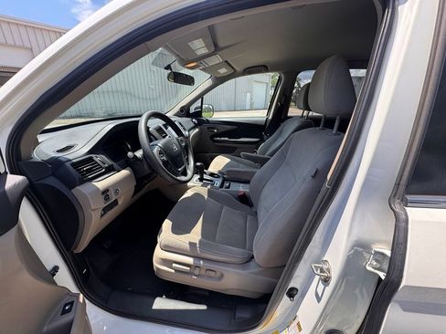 Used 2016 Honda Pilot EX image 8