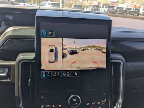 Used 2025 GMC Yukon Elevation w/ LPO, Floor Liner Package image 18