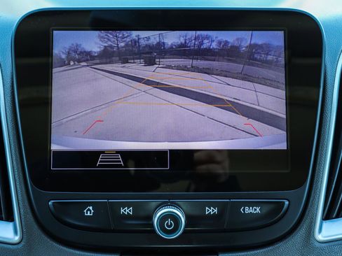 Used 2022 Chevrolet Malibu LT image 8