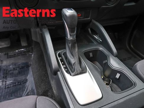 Used 2022 Nissan Frontier S RWD image 12