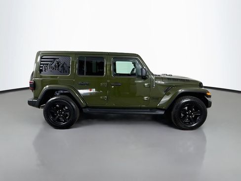 Used 2021 Jeep Wrangler Unlimited Sahara AWD/4WD image 9