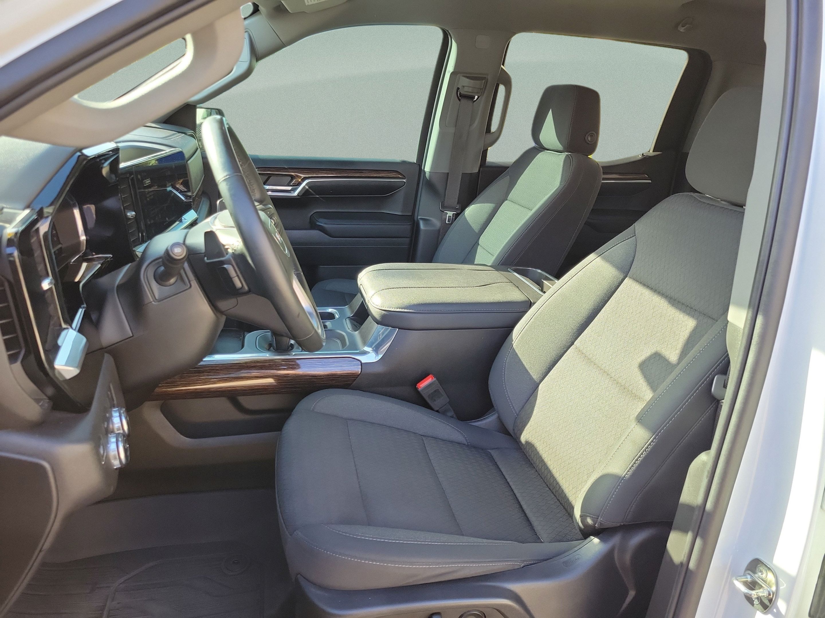 Used 2023 GMC Sierra 1500 Elevation AWD/4WD image 9