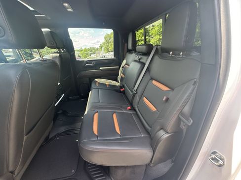 Used 2024 GMC Sierra 2500 AT4 w/ AT4 Premium Plus Package AWD/4WD image 25