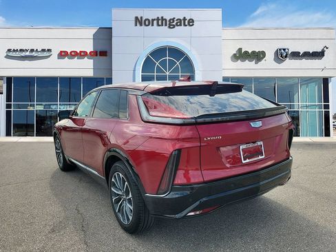 Used 2024 Cadillac Lyriq Sport w/ LPO, Floor Liner Package AWD/4WD image 3