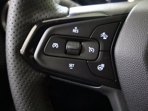 New 2026 Chevrolet Trax RS w/ Sunroof Package FWD image 30