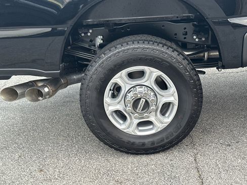 New 2026 Ford F350 XLT w/ XLT Premium Package image 39