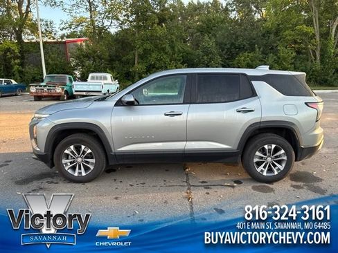 Used 2026 Chevrolet Equinox LT AWD/4WD image 1