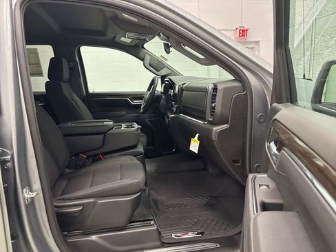 New 2026 Chevrolet Silverado 1500 RST image 38