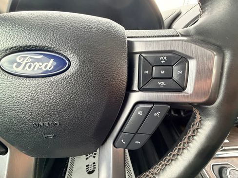 Used 2019 Ford Expedition Platinum AWD/4WD image 15