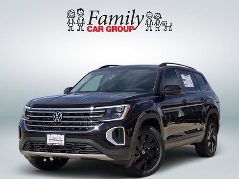 New 2026 Volkswagen Atlas SE FWD image 1