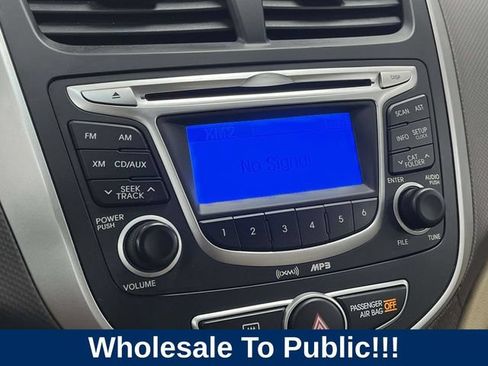 Used 2013 Hyundai Accent GLS FWD image 27