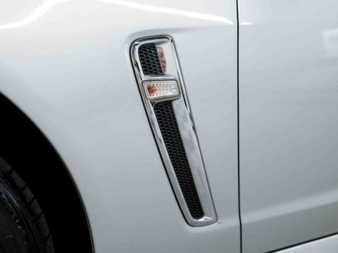 Used 2015 Chevrolet SS RWD image 22