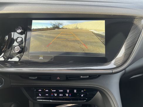 Used 2023 Buick Envision Essence image 27