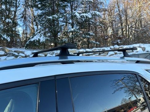 Used 2018 Chevrolet Equinox Premier image 11