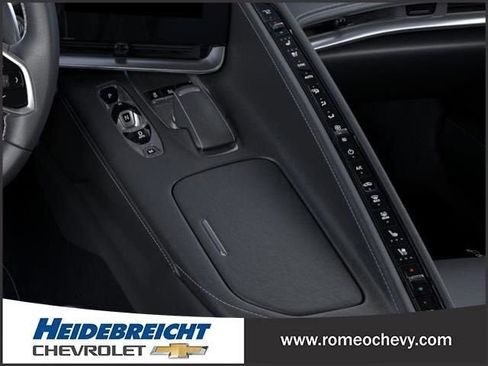 New 2025 Chevrolet Corvette Stingray Preferred Cpe w/ Z51 Performance Package image 24