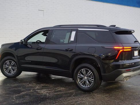 New 2026 Chevrolet Traverse LT w/ Driver Confidence Package image 8