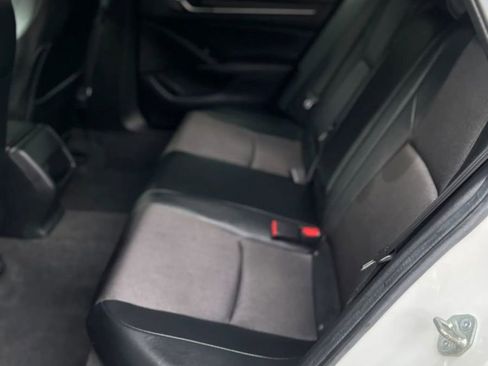 Used 2020 Honda Accord Sport image 11