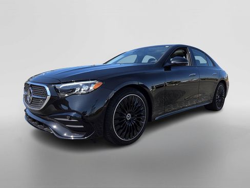 New 2026 Mercedes-Benz E 350 4MATIC Sedan image 8