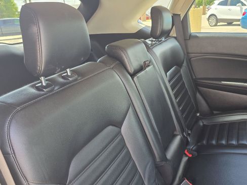 Used 2019 Ford Edge SEL w/ Equipment Group 201A FWD image 29