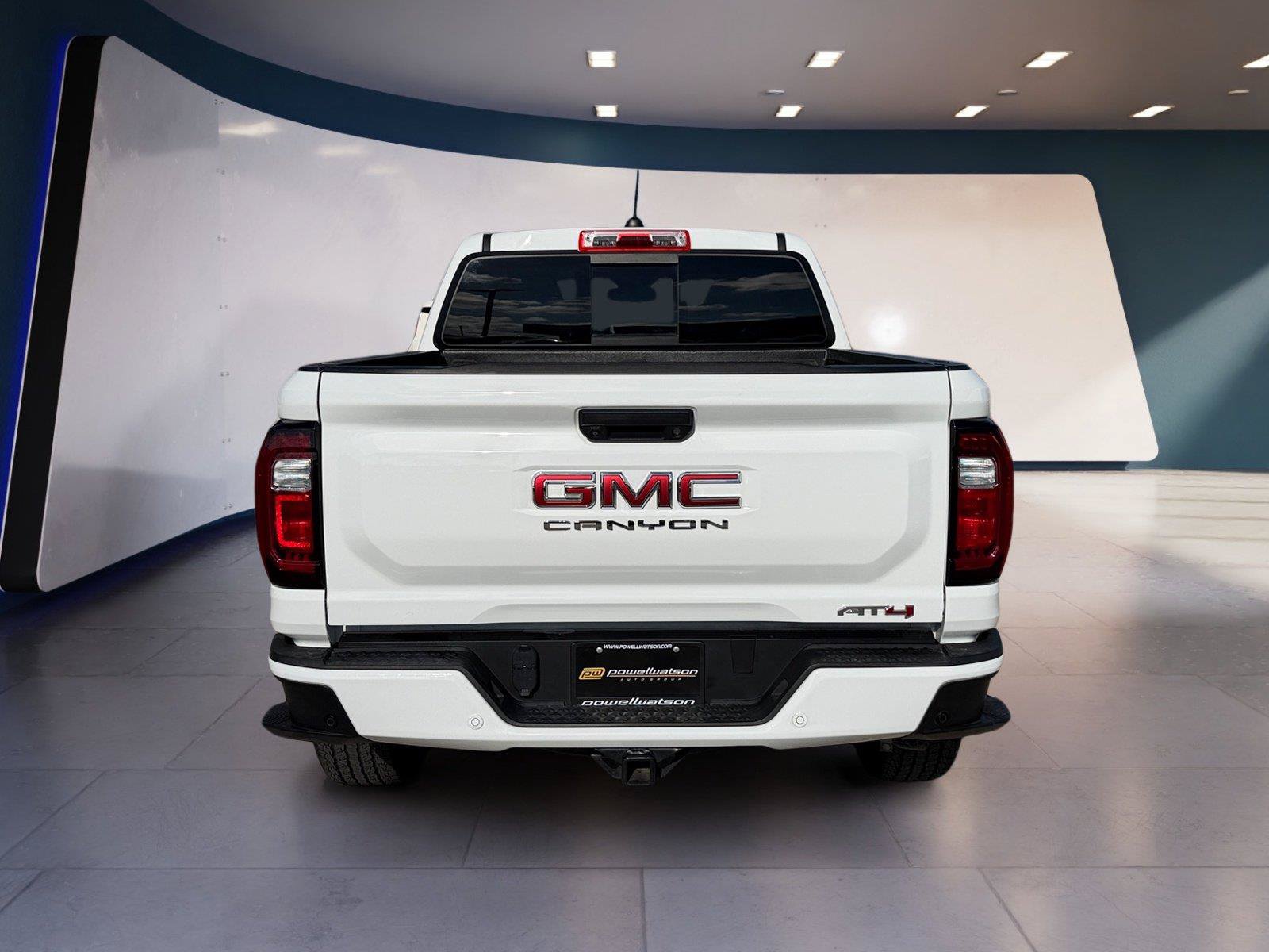 Used 2025 GMC Canyon AT4 w/ AT4 Premium Package AWD/4WD image 4