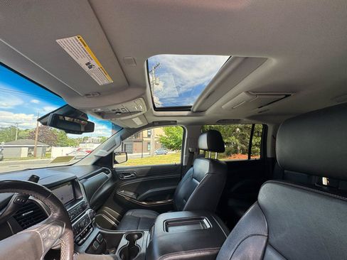 Used 2018 Chevrolet Suburban LT AWD/4WD image 8