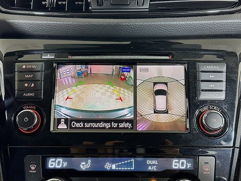 Used 2020 Nissan Rogue Sport SL w/ Premium Package FWD image 17