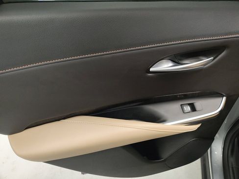 Used 2024 Cadillac XT4 Premium Luxury image 28