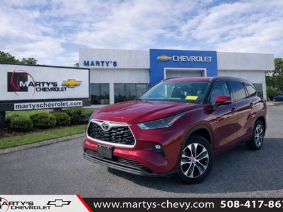 Used 2022 Toyota Highlander XLE