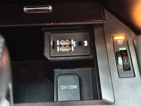 Used 2019 Lexus GX 460 Premium image 40