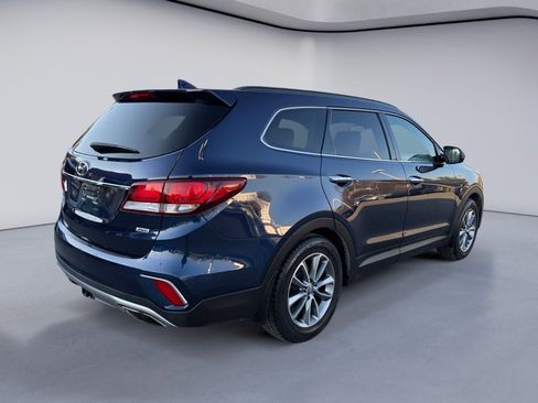 Used 2018 Hyundai Santa Fe SE image 6