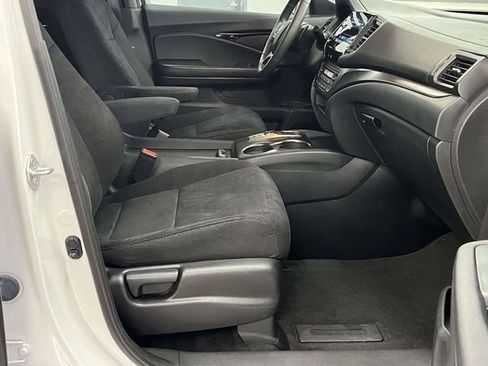 Used 2022 Honda Pilot Sport image 29