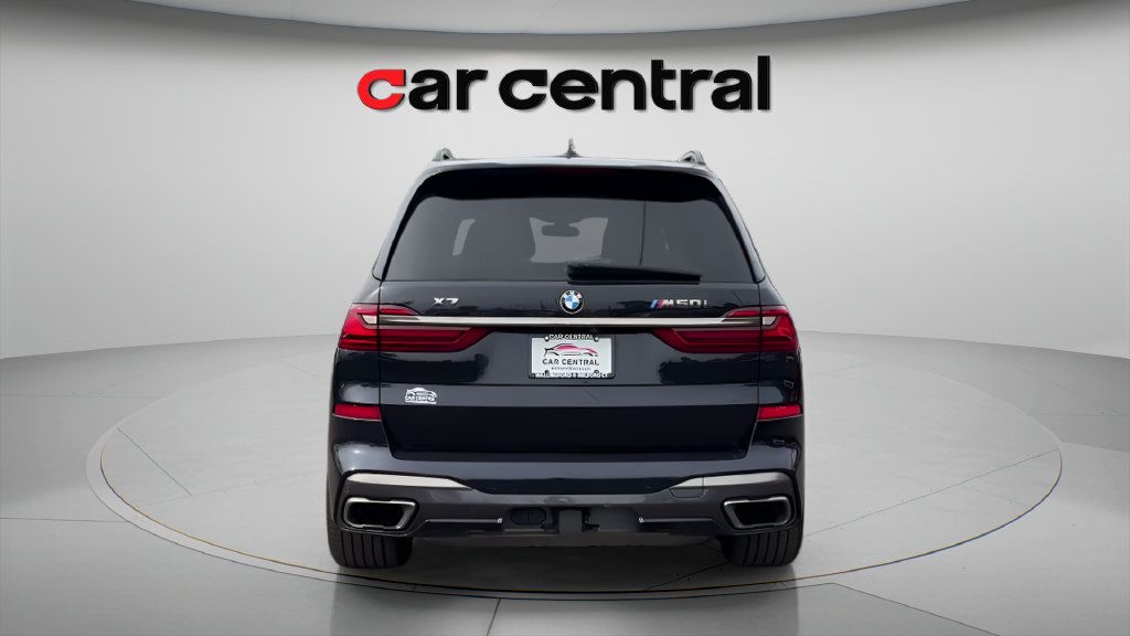 Used 2020 BMW X7 M50i w/ Dynamic Handling Package AWD/4WD image 4