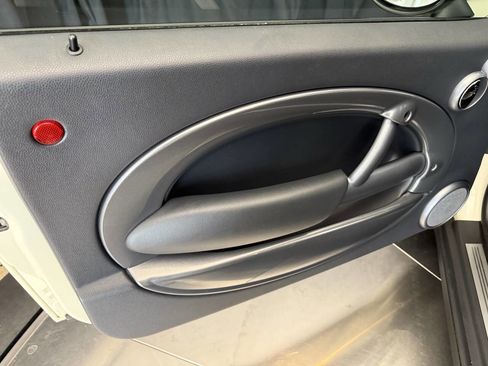 Used 2006 MINI Cooper Hardtop image 24