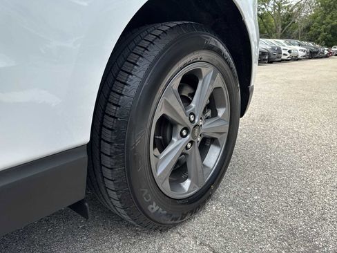 Used 2022 Ford Edge SEL w/ Sport Appearance Package image 16