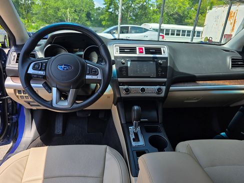 Used 2015 Subaru Outback 2.5i Limited image 10