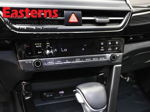 Used 2025 Kia Seltos S FWD image 19