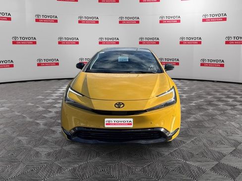 New 2026 Toyota Prius Plug-In Hybrid FWD image 8