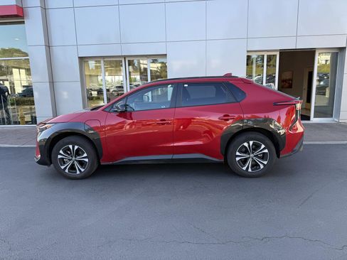 Used 2023 Toyota bZ4X AWD w/ Weather Package image 2