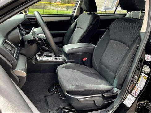 Used 2019 Subaru Outback 2.5i AWD/4WD image 20