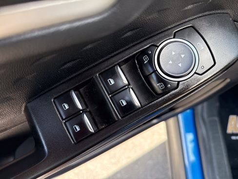 Used 2020 Ford Escape SE AWD/4WD image 16