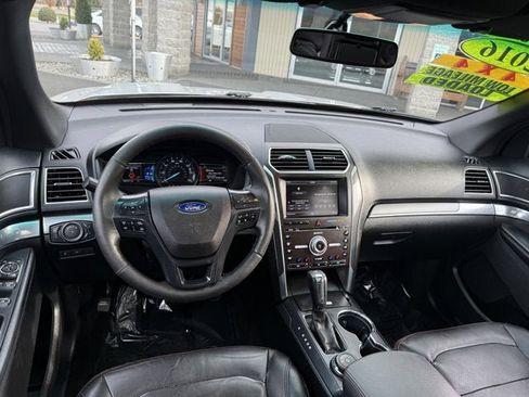 Used 2016 Ford Explorer Sport w/ Equipment Group 401A image 17