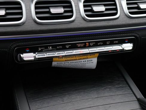 New 2026 Mercedes-Benz GLS 580 4MATIC image 28