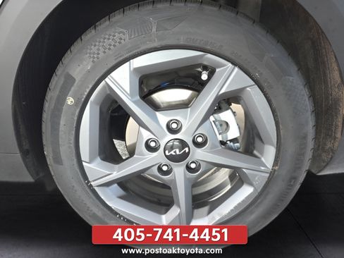 Used 2026 Kia K4 FWD image 30