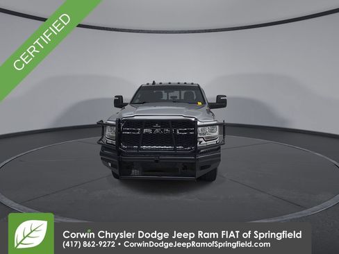 Used 2024 RAM 2500 Tradesman w/ Chrome Appearance Group AWD/4WD image 5